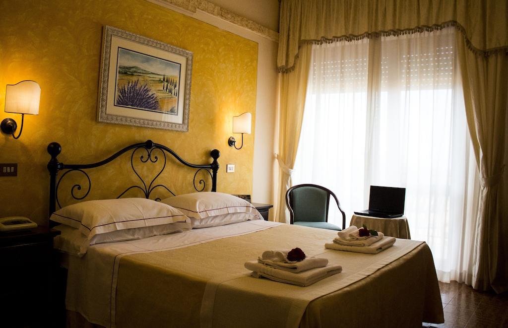 Hotel Ristorante Tre Stelle Sant'Albino Oda fotoğraf